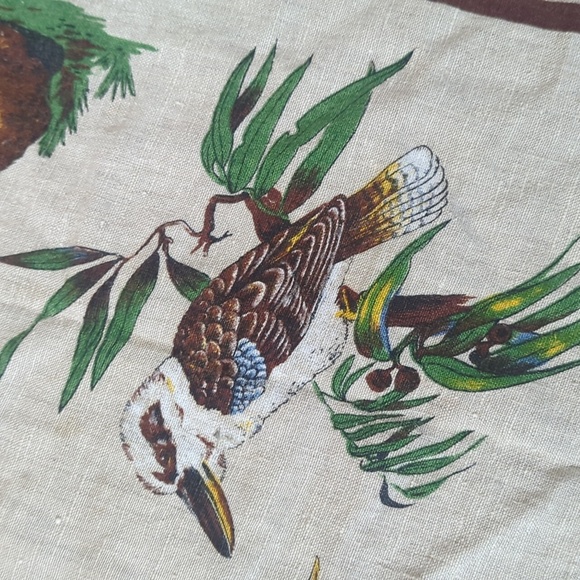 Vtg. 60s Wildlife of Australia Large Linen Square 48' with Animal Print - Picture 11 of 16